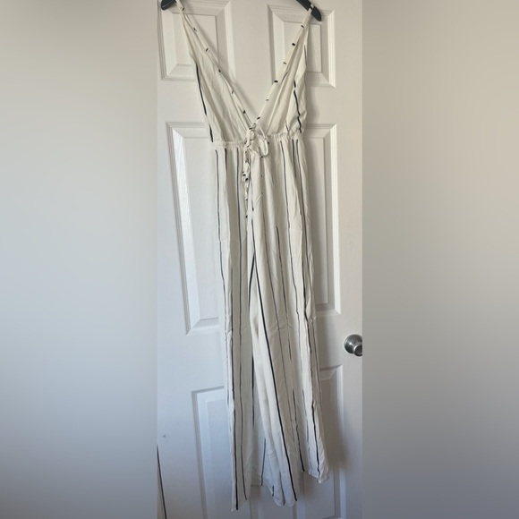 Faithful the Brand Tie Back Halter Jumpsuit - Picture 4 of 10